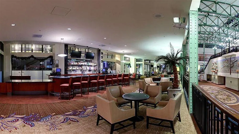 Sheraton Grand Sacramento 4*,