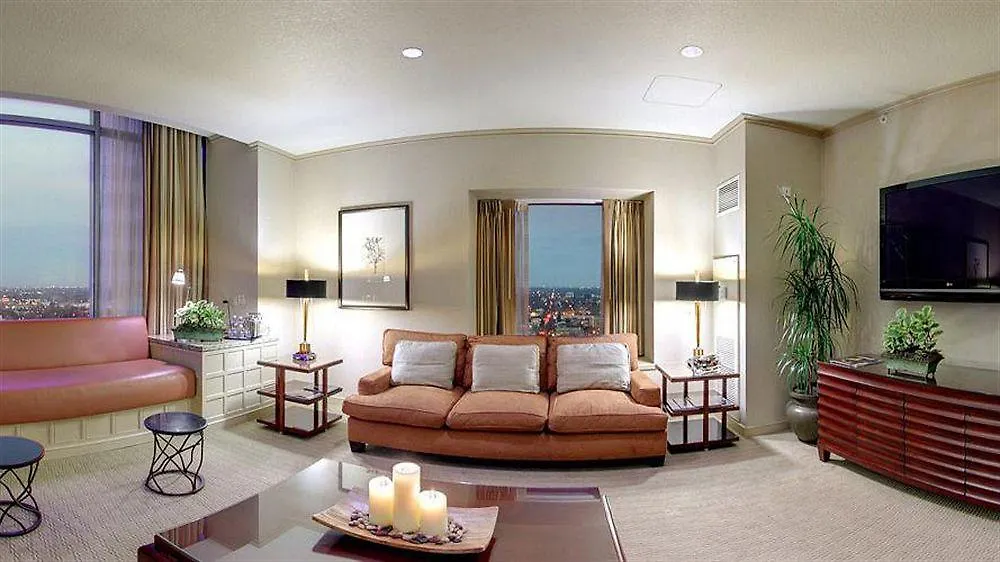 Sheraton Grand Sacramento Hotel