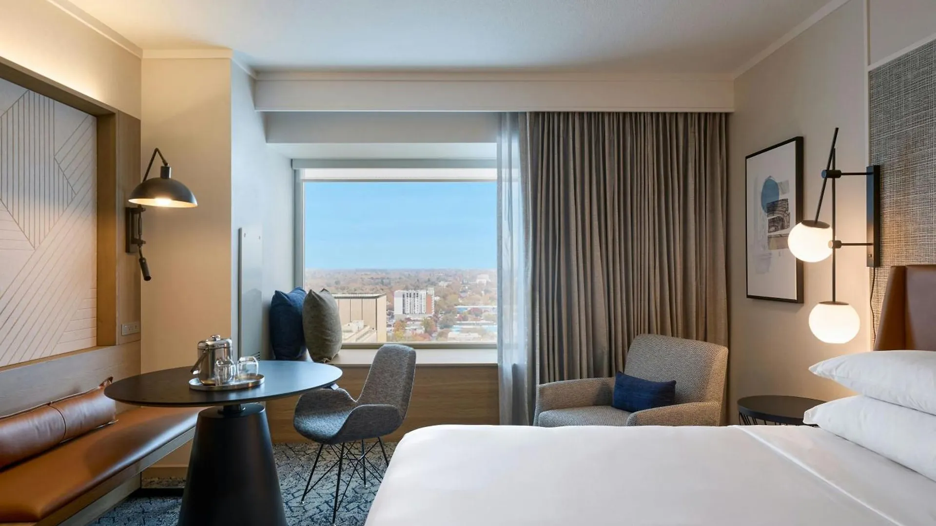 Sheraton Grand Sacramento Hotel